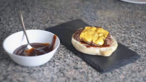 burger assembly receipt cooking restaurant chef