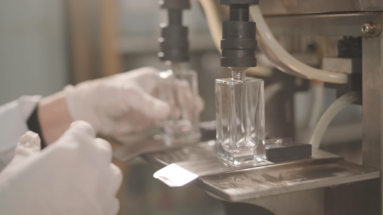 Proceso de envasado de cosméticos