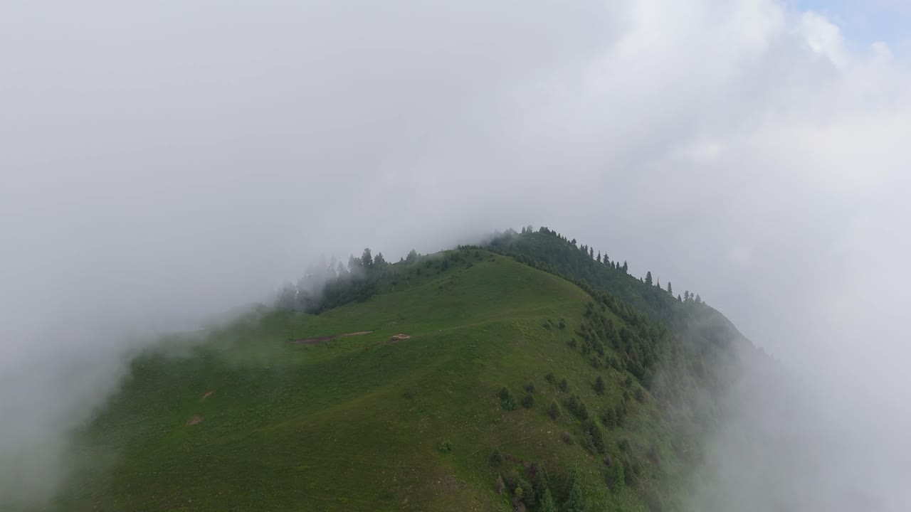 4k Drone’s Eye View of Kuna Dana Peak, Pakistan’s Hidden Gem