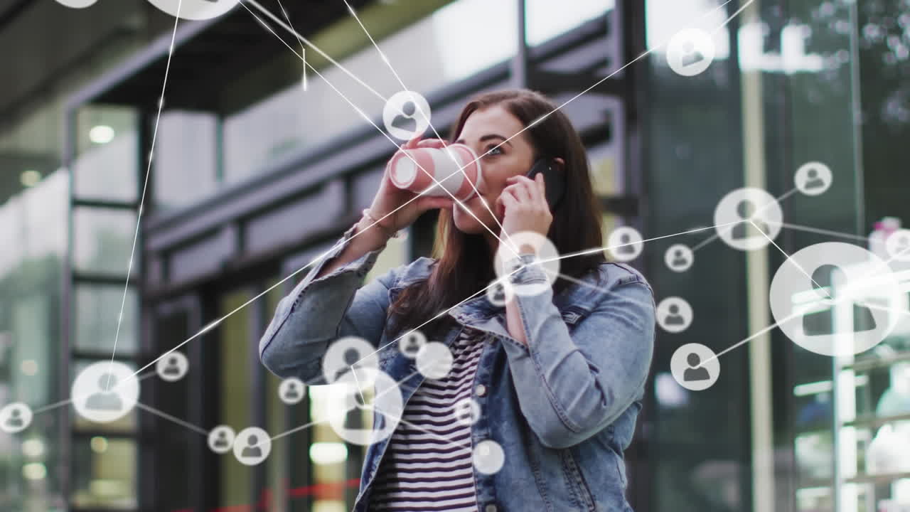 animación de una red de conexiones con iconos sobre una mujer caucásica usando un teléfono inteligente