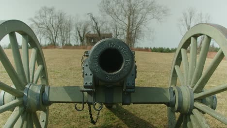 close-up view of a civil war cannon