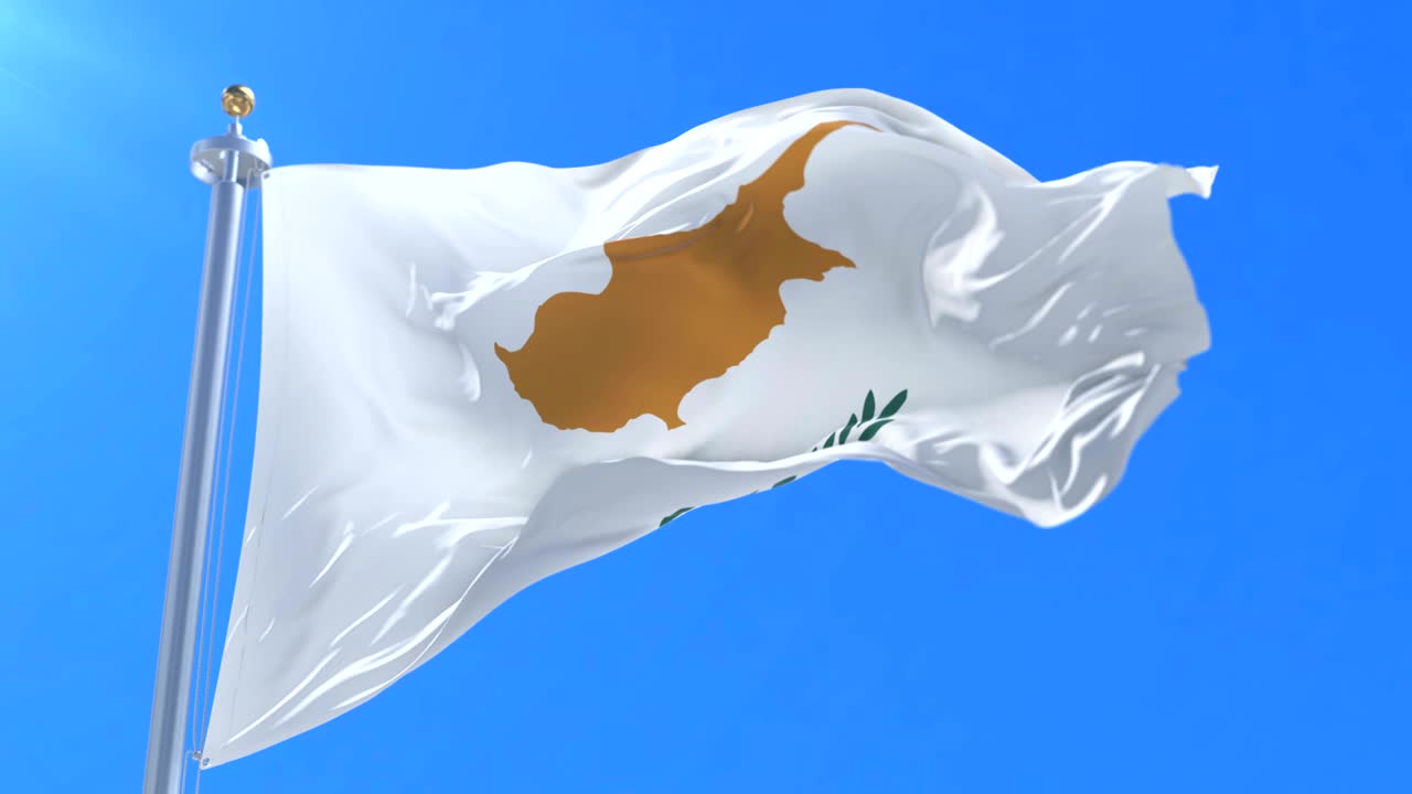 파란 하늘과 함께 바람에 흔들리는 키프로스 발, 루프