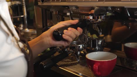 hacer espresso