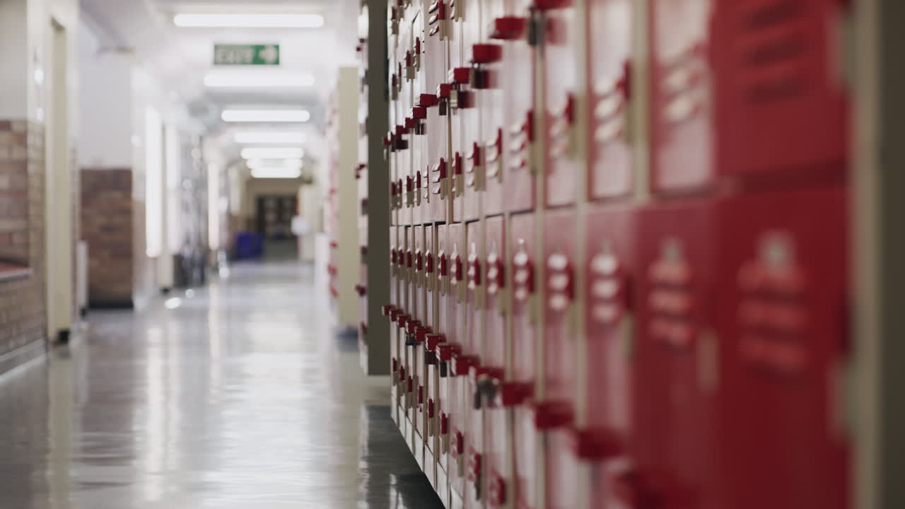 educación, aprendizaje y escuela privada vacía