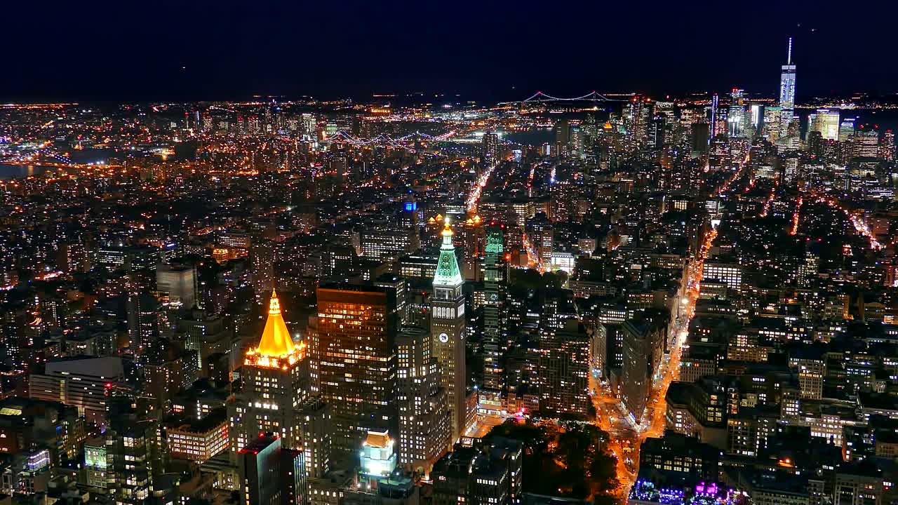 Night view of New York City skyline from an elevated position