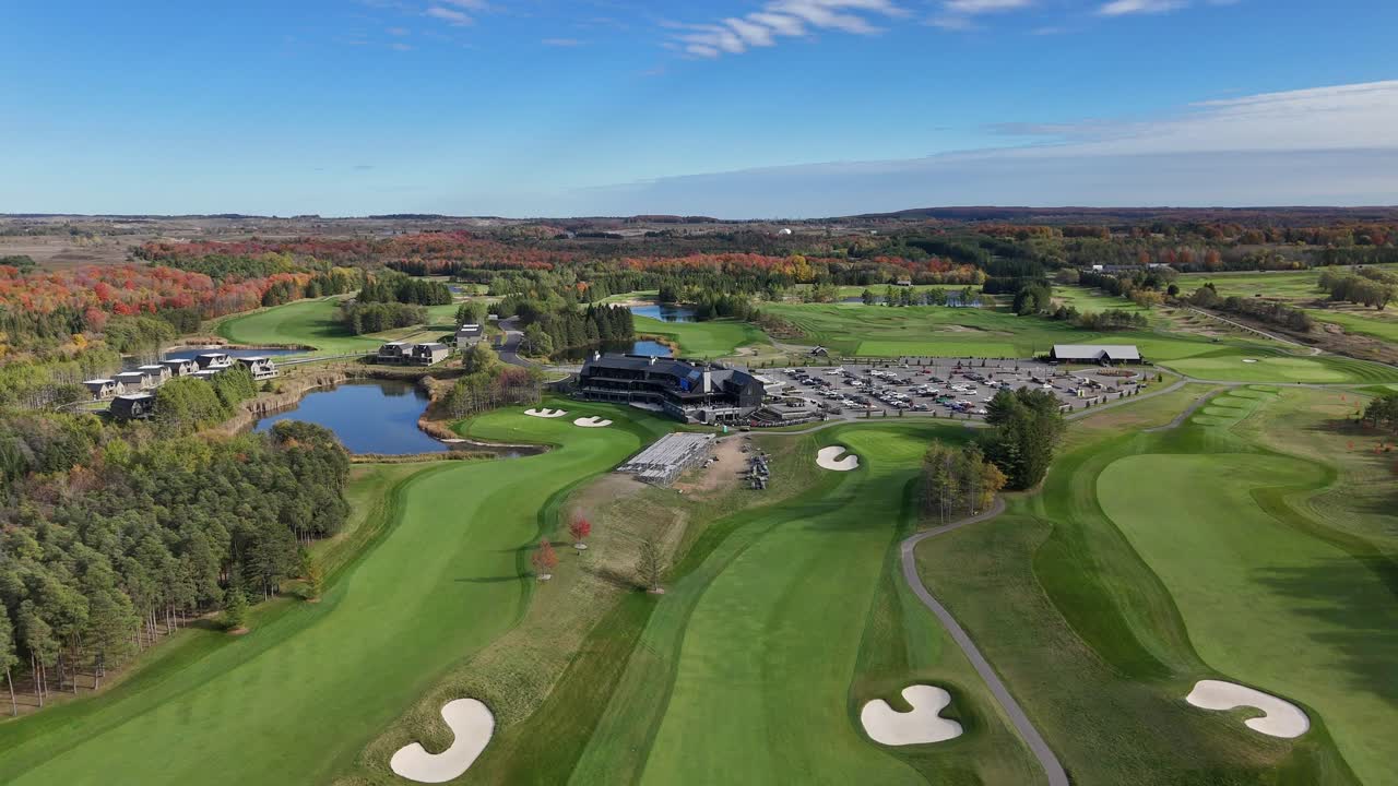 Campo de Golf TPC Toronto en Osprey Valley en Alton, Ontario, Canadá. Vista aérea.