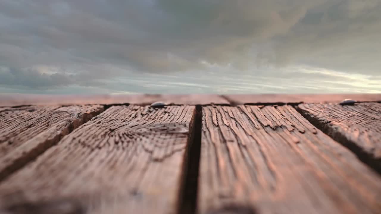 cubierta de madera con vista al cielo