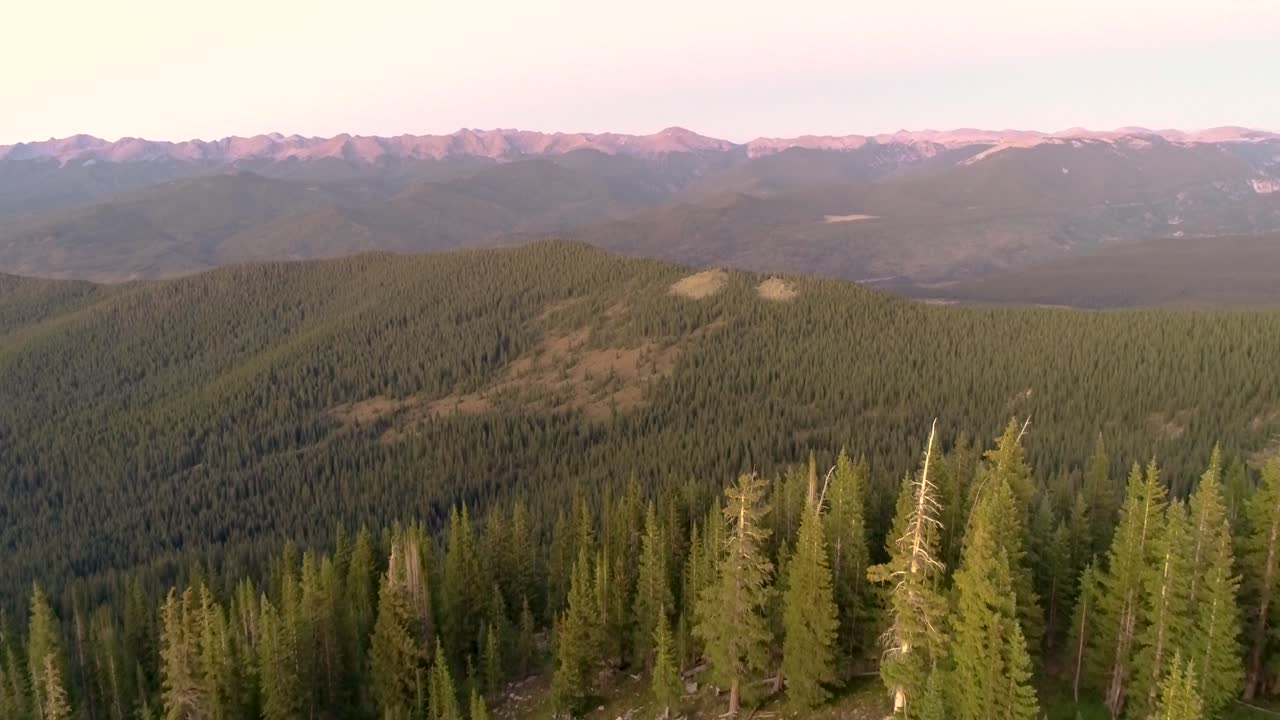 hora dorada en la sartén desierto en colorado