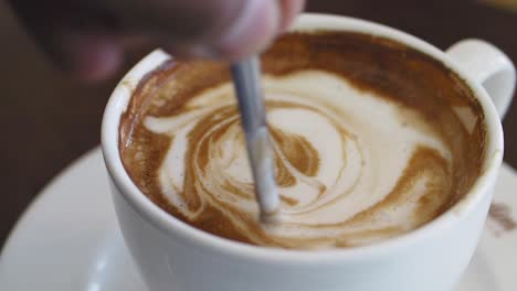 primer plano de una taza de café