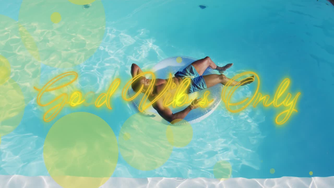 animación de buenas vibraciones sólo hombre afroamericano en la piscina