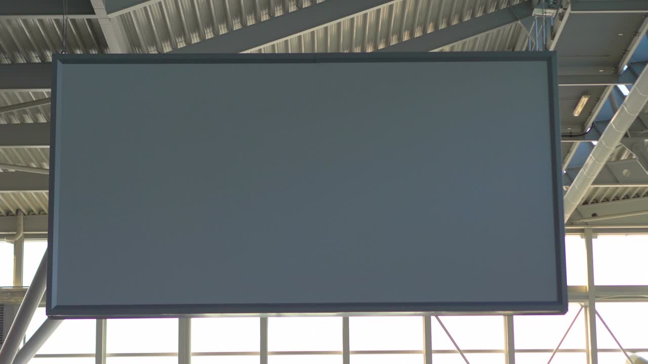 4k 느린 동작 60fps에서 사용자 정의 할 수 있는 빈 검은 광고 표지판