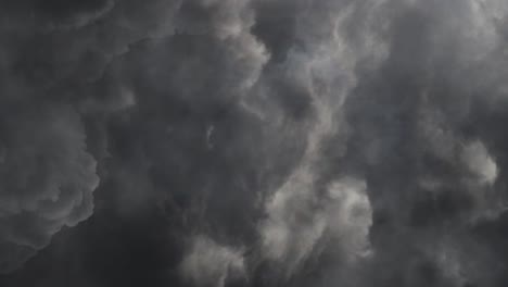 Dramatic-sky-and-big-storm