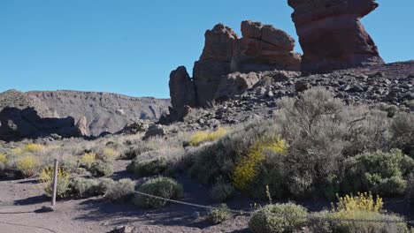 Iconic-rock-formations-of-Roques-de-Garcia-in-arid-landscape,-Tenerife