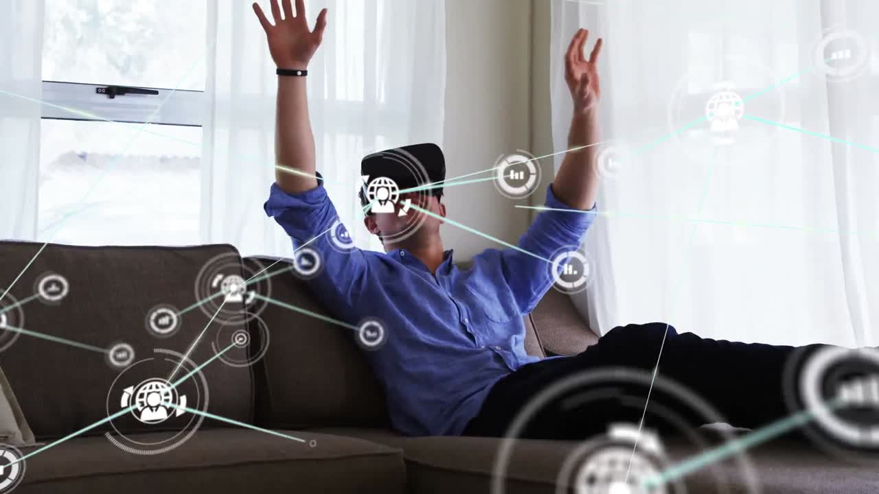 animación de la red de conexiones con iconos sobre el hombre de negocios que lleva auriculares vr