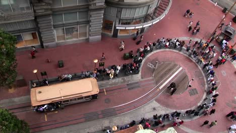 Timelapse-Sobre-Una-Estación-De-Teleférico-En-San-Francisco.