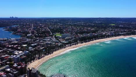 Sydney---Männlicher-Stranddrohnenflug