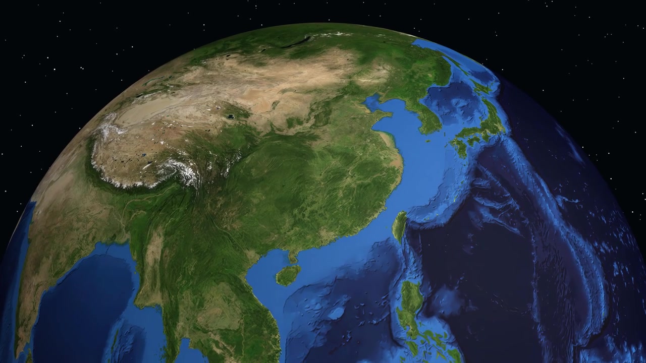 Un'animazione digitale ingrandisce dallo spazio verso Yiyang, Cina, mostrando specifiche coordinate di latitudine e longitudine