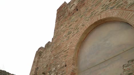 acropolis walls in thessaloniki was constructed by king constantine during his stay in thessaloniki