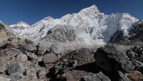 Glide-of-Nuptse-from-behind-rocks