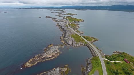 Carretera-Del-Océano-Atlántico-En-Noruega