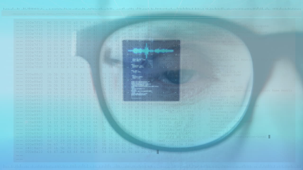 animación del procesamiento de datos sobre el ojo azul y las gafas del hombre