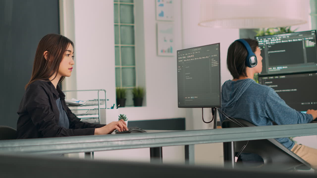 Database programer writing source code with coding language in it development