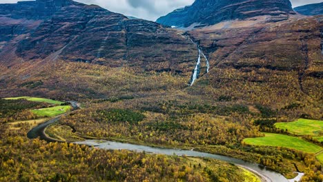 Skibotnelva-river-snaking-through-the-valley