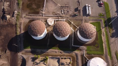 empty rouge plant in sun oil, sunoco, detroit michigan - aerial shot