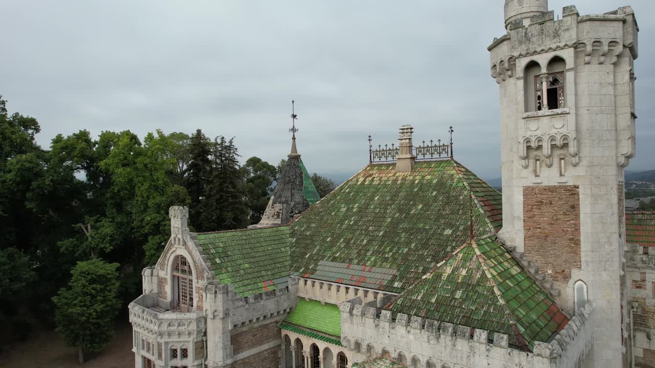 заброшенный дворец доны чика, пальмела. брага, португалия