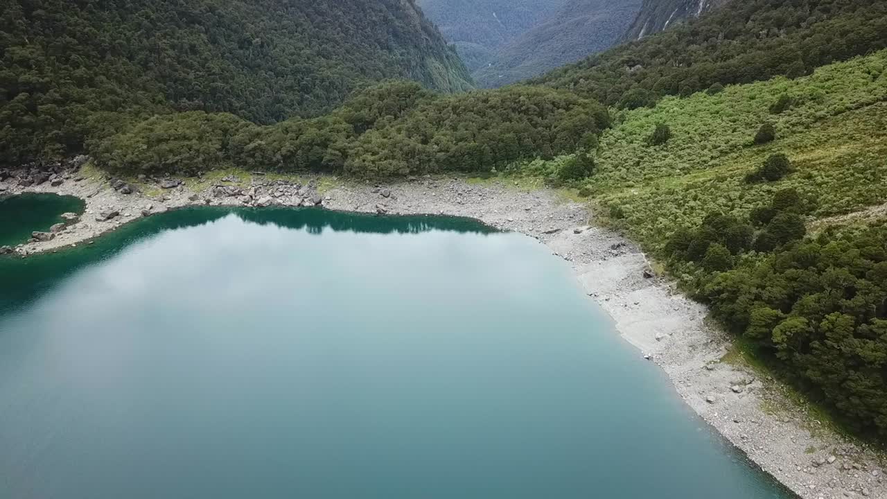 마리안 호수, 남섬, 뉴질랜드의 무인 항공기보기