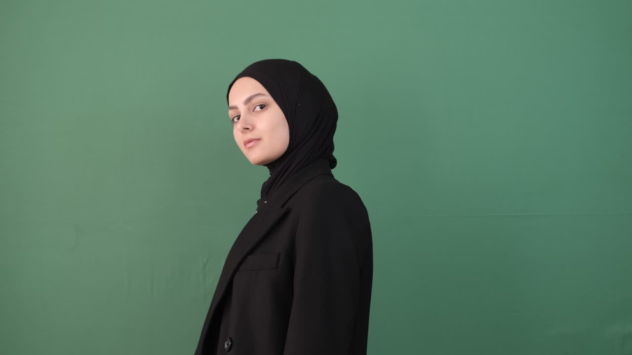 무슬림 여성의 얼굴 표정