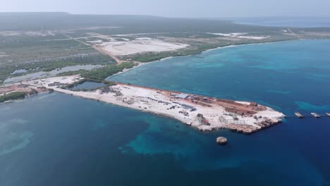 establishing large construction site, new jetty for cruise ships in cabo rojo