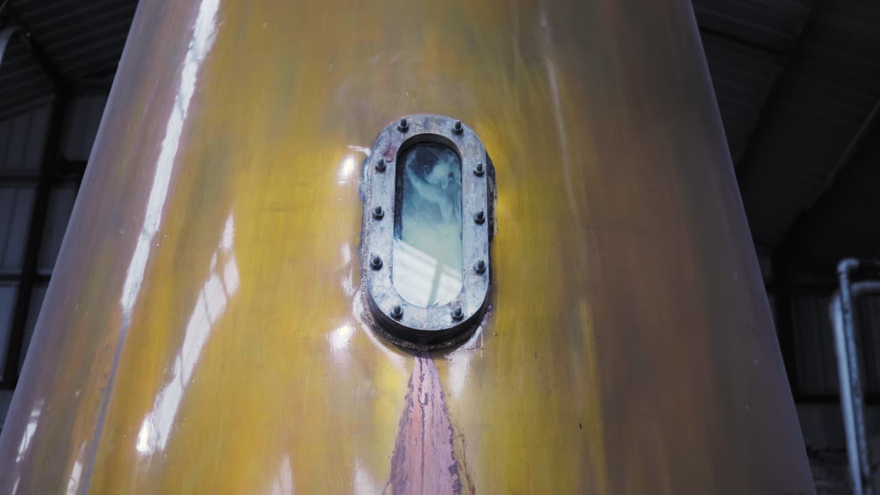 스파이홀에서 볼 수 있듯이 세탁이  ⁇ 는 구리  ⁇ 비