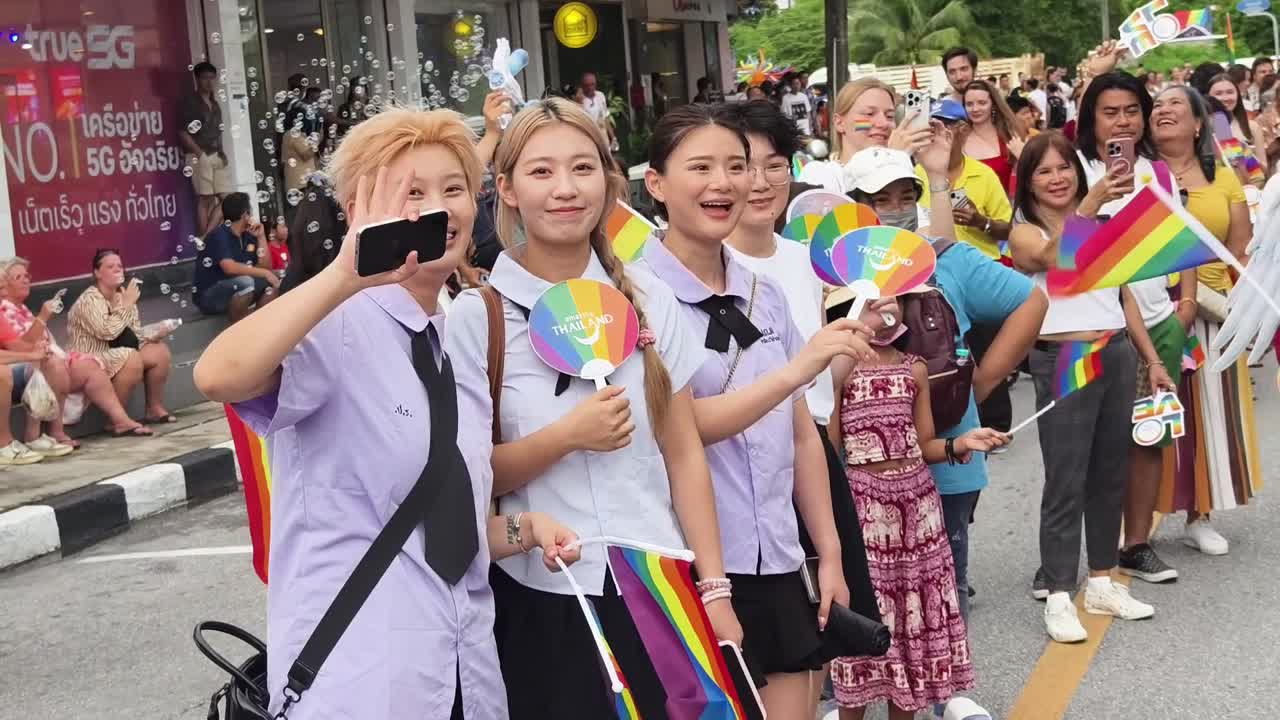태국에서 lgbti 자부심 퍼레이드