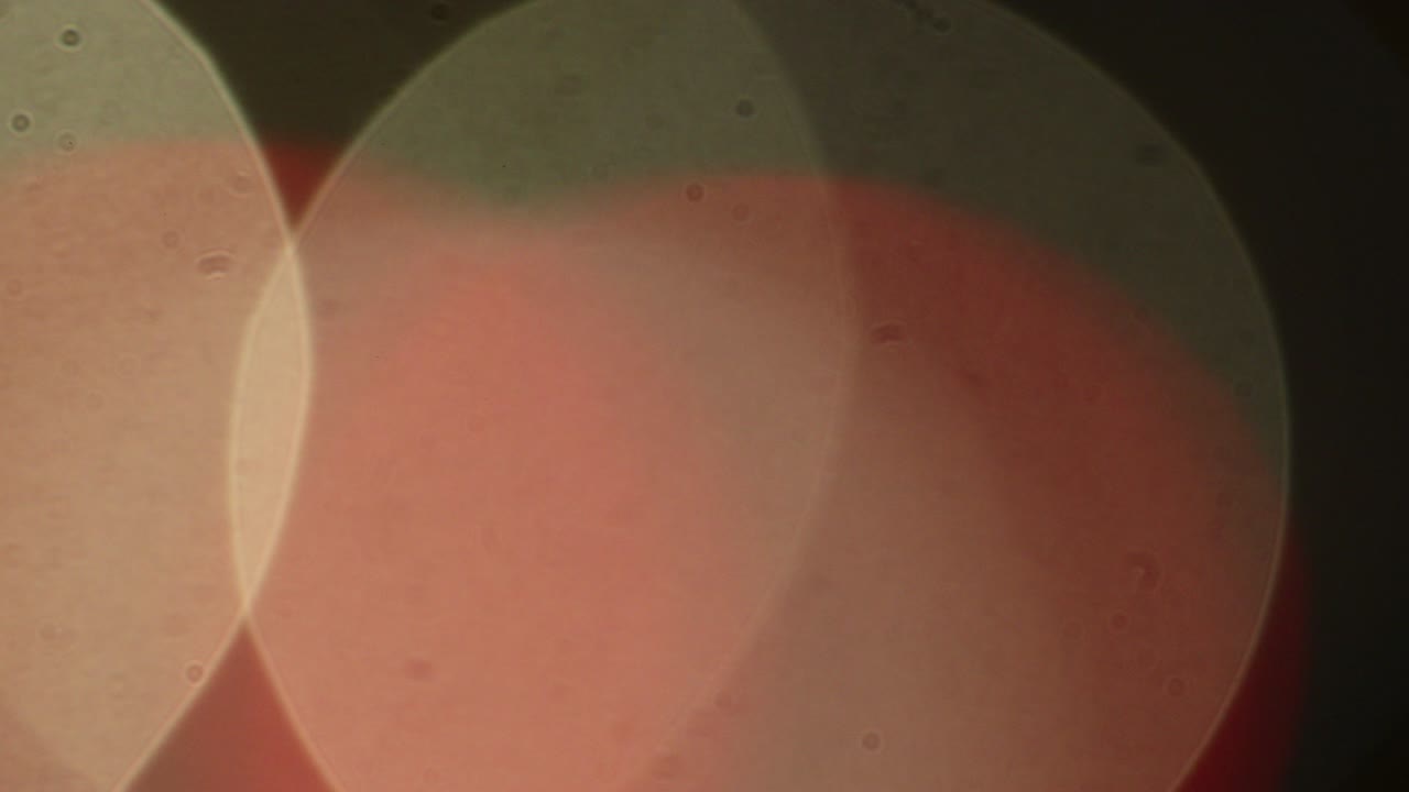 los semáforos borrosos de la ciudad de bokeh en 4k