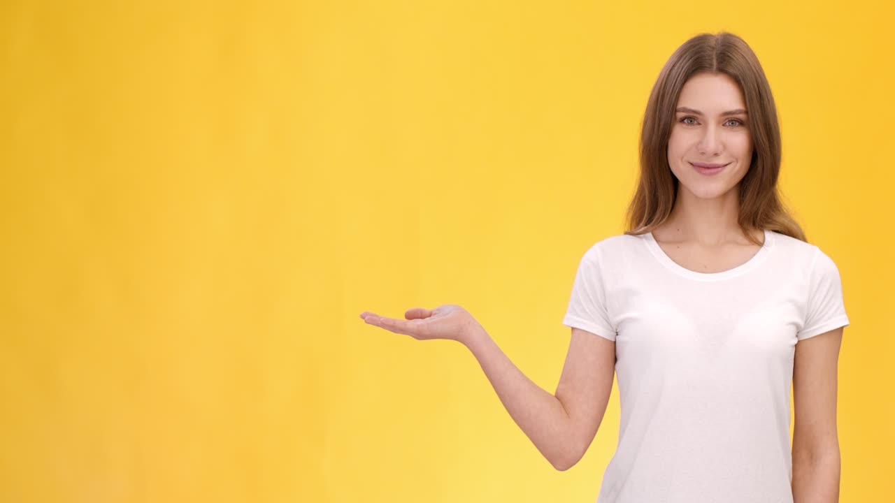 mujer presentadora o exhibidora