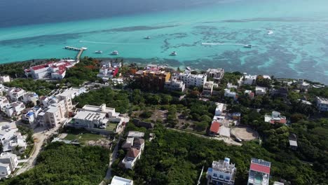 Aerial-drone-forward-moving-shot-over-the-houses