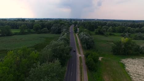 Vista-Aérea-De-La-Carretera-Asfaltada