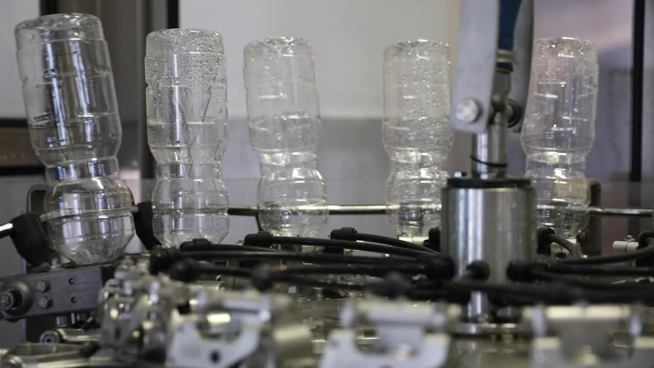 Eco-Friendly Vinegar Factory Equipment with Machinery for Purification and Packaging of Plastic Bottles