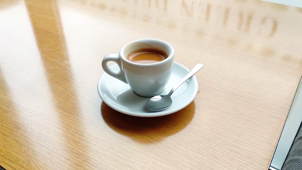 la taza de café de la mañana