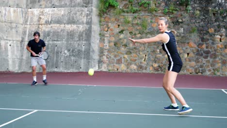 Tennisspieler-Spielen-Tennis
