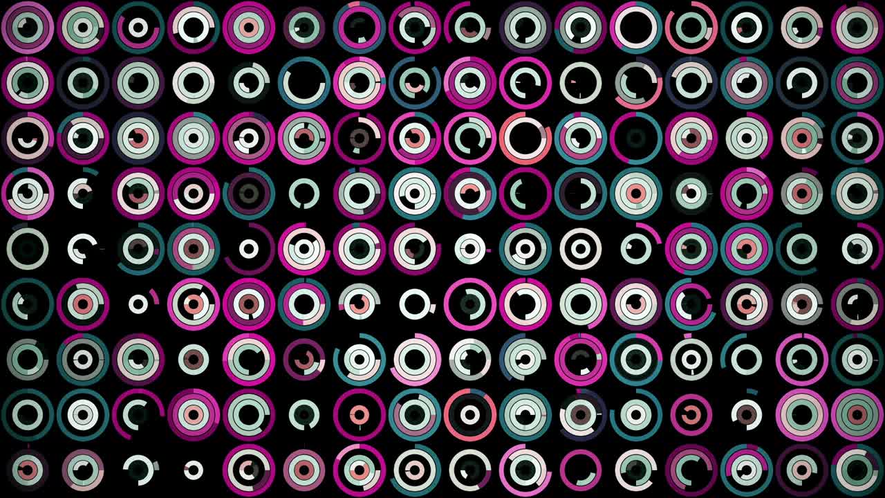un montón de pequeños círculos multicolores girando en el fondo negro en una secuencia diferente. animación. hermoso fondo abstracto