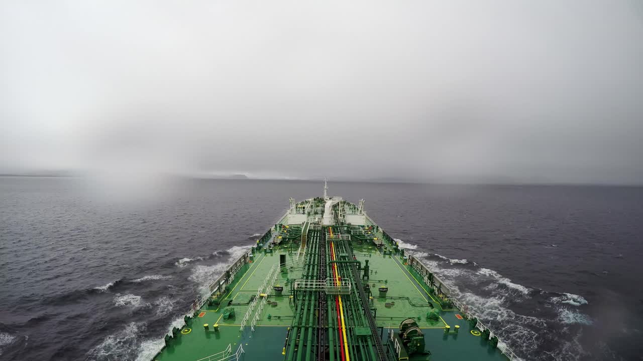 시간 지연 오일  ⁇ 커 트랜지트 교차 마젤란 해협  ⁇ 타 아레나스 경우