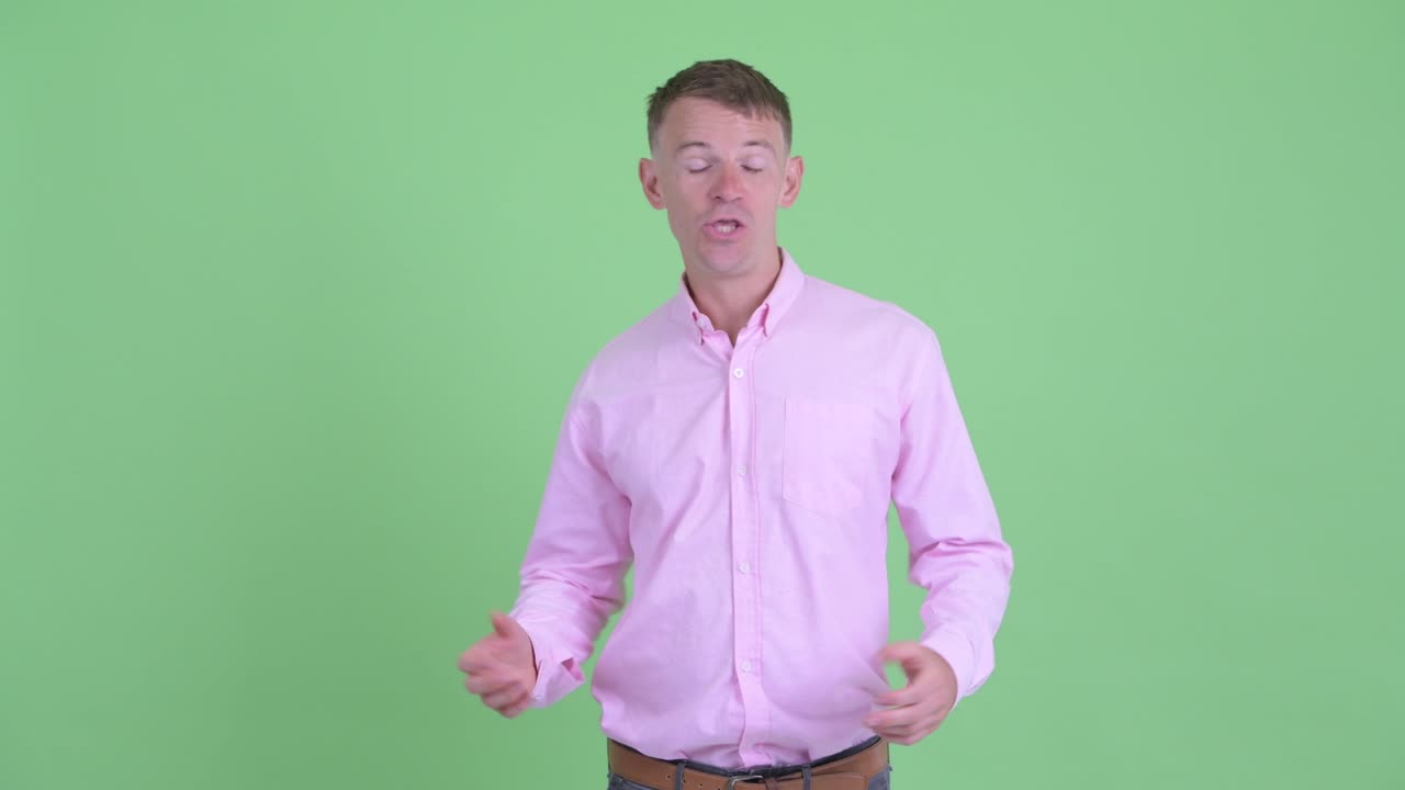 분홍색 셔츠를 입은 사업가 초상화