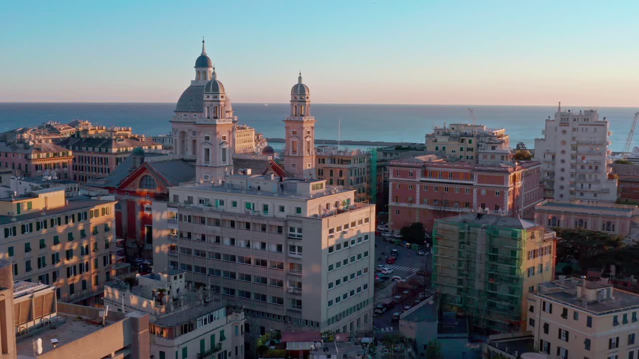 상징적인 르네상스 건축물 산타 마리아 아순타 대성당, 제노바