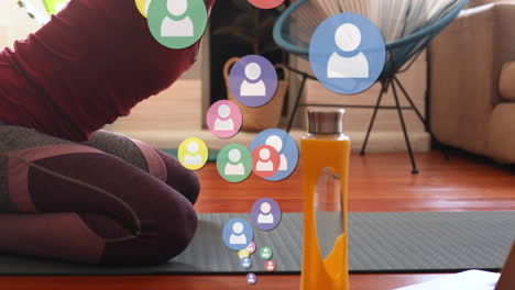 animación de iconos de los medios sobre mujeres caucásicas haciendo ejercicio