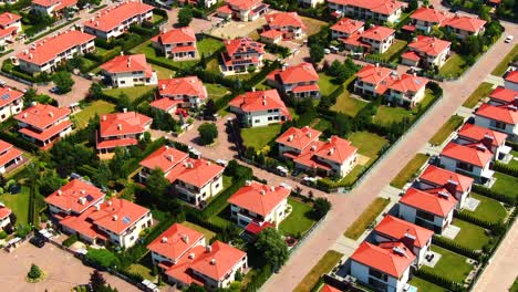 Aerial-drone-footage-over-the-summer-street