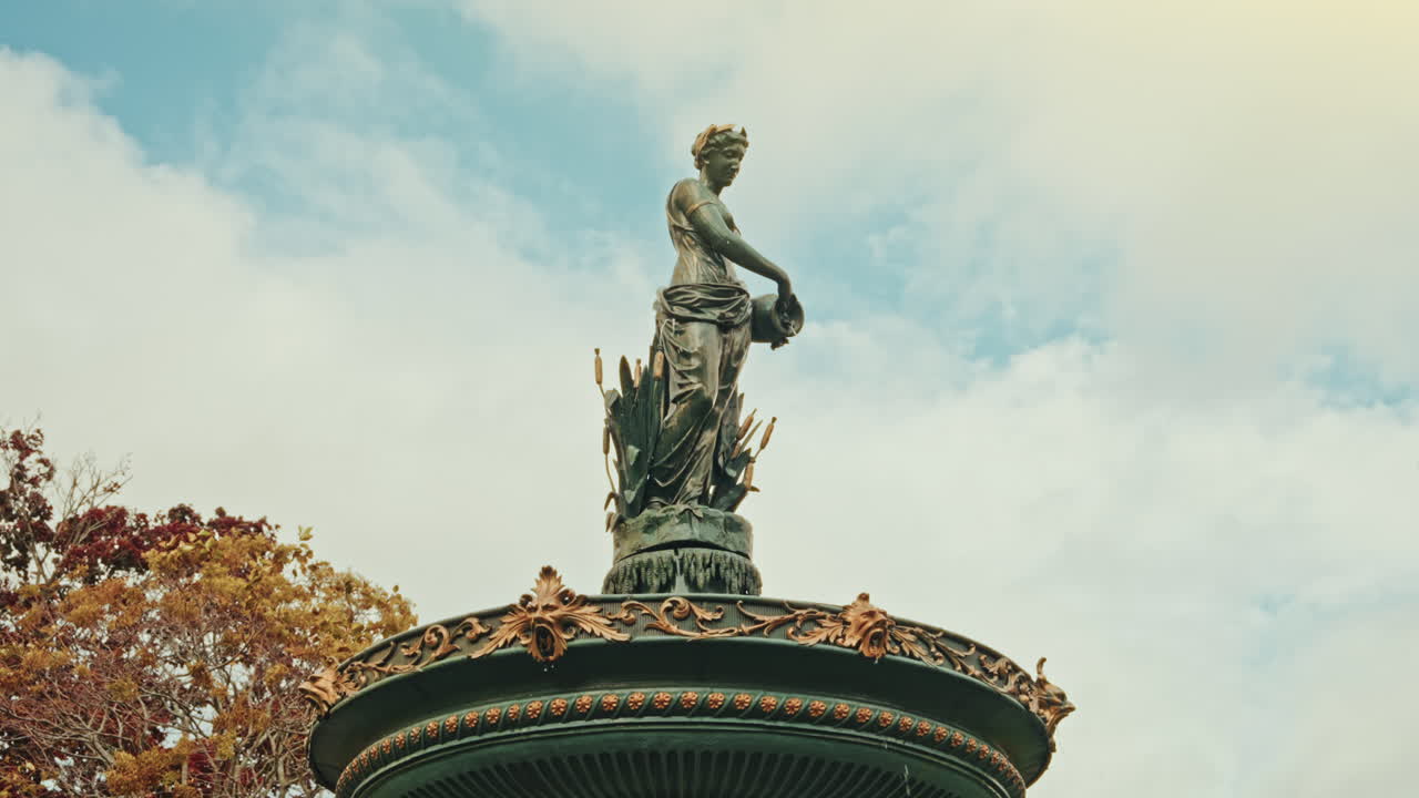 People’s Park in Halifax, Nova Scotia, Canada.Peaceful green space. Locals gather to relax, walk, and connect with nature.
Blend of community, culture, and natural beauty in the city.
