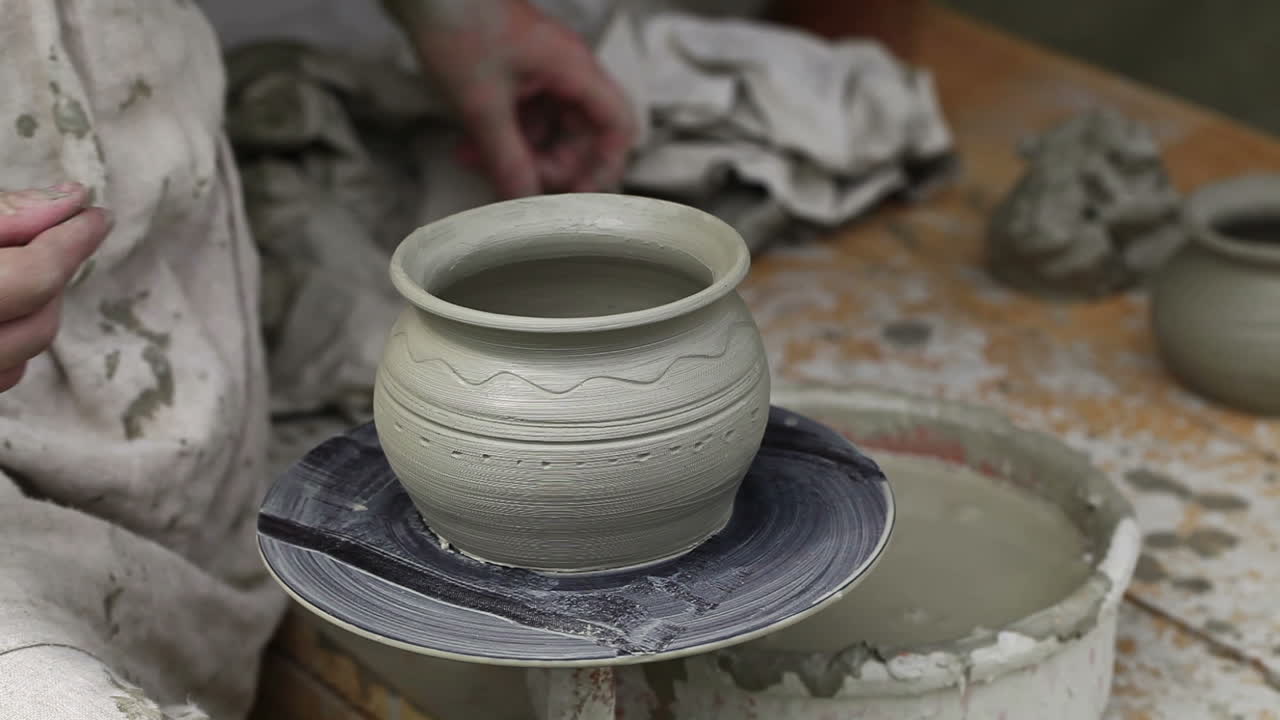 부분 vi 도자기의 손