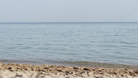 Clean-blue-flag-beaches-of-Halkidiki-Peninsula,-Greece